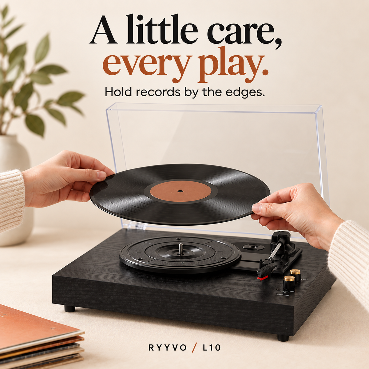 Ryyvo L10 Turntable in Three Finishes